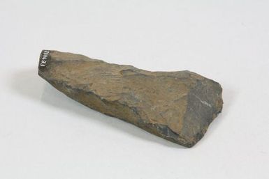 To'i Ma'a (stone adze)