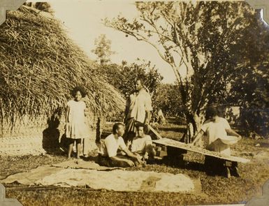 Making coconut oil, 1928