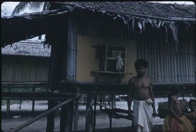 Mosquito traps on houses (1) : Bwalalea village, D'Entrecasteaux Islands, Papua New Guinea, 1956-1958 / Terence and Margaret Spencer