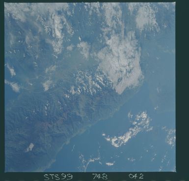 STS099-748-042 - STS-099 - Earth observation views taken from OV-105 during STS-99