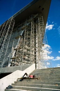 Papua New Guinea: New parliament, fletchers construction