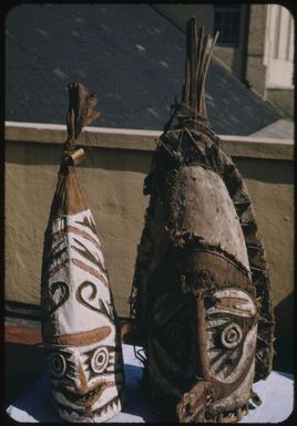 Two masks (1) : Papua New Guinea / Terence and Margaret Spencer