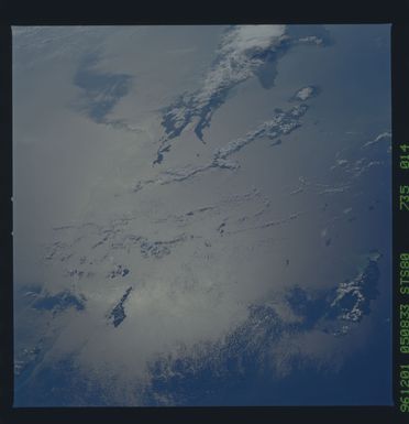 STS080-735-014 - STS-080 - Earth observations taken from Space Shuttle Columbia during STS-80 mission