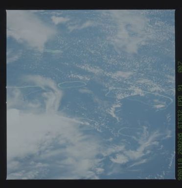 S32-91-007 - STS-032 - STS-32 earth observations