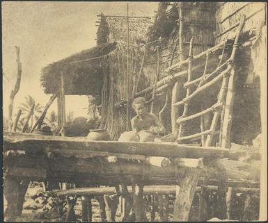 Hanuabada village pot making industry, Papua, ca.1923 / Sarah Chinnery