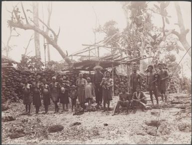 People from the school community of Foate, Malaita, Solomon Islands, 1906 / J.W. Beattie