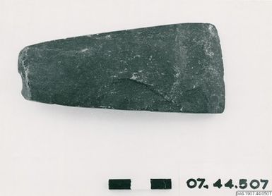 ["yxa, axe", "yxa, axe"]