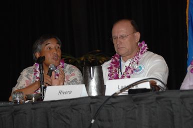 [Assignment: 48-DPA-09-30-08_SOI_K_Isl_Conf_Final] Final day of Insular Areas Health Summit [("The Future of Health Care in the Insular Areas: A Leaders Summit") at the Marriott Hotel in] Honolulu, Hawaii, where Interior Secretary Dirk Kempthorne [joined senior federal health officials and leaders of the U.S. territories and freely associated states to discuss strategies and initiatives for advancing health care in those communinties [48-DPA-09-30-08_SOI_K_Isl_Conf_Final_DOI_0840.JPG]