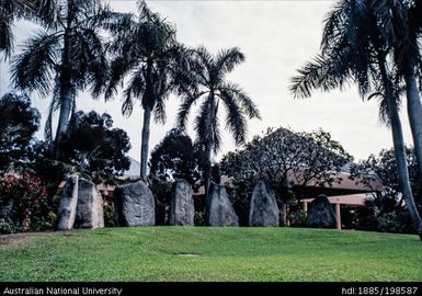 Fiji - waterside resort - standing stones