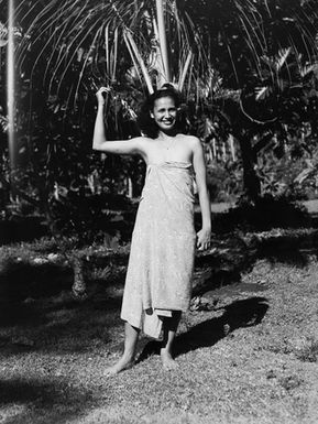 [Pacific Island woman portrait]