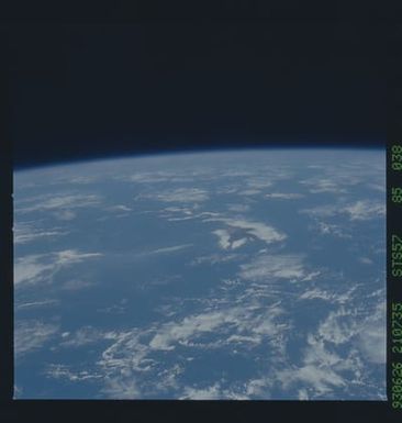 STS057-85-038 - STS-057 - Earth observations during STS-57