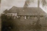 Group in front of a house in Havila]
