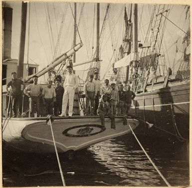 Crewmen on a ship, Honolulu, 1900