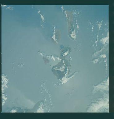 S07-19-876 - STS-007 - Earth observations taken during the STS-7 mission