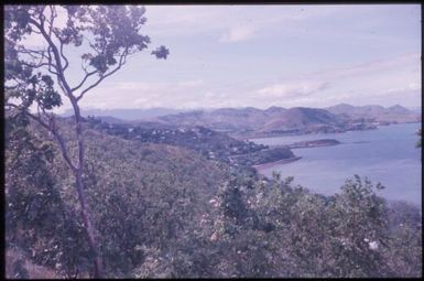 Port Moresby environs (2) : Papua New Guinea, 1976-1978 / Terence and Margaret Spencer