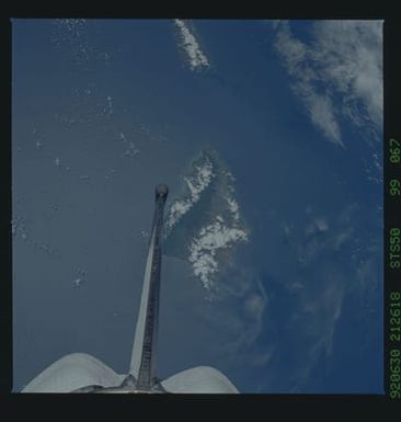 STS050-99-067 - STS-050 - STS-50 earth observations
