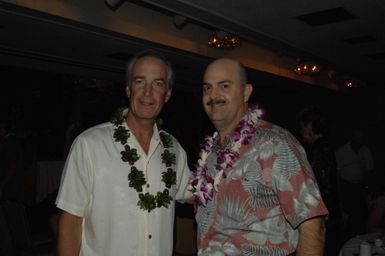 [Assignment: 48-DPA-09-28-08_SOI_K_NPS_Vol_AZ] President's Call to Service Award ceremony and reception for volunteers at the U.S.S. Arizona Memorial, Pearl Harbor, Honolulu, Hawaii, with Secretary Dirk Kempthorne [joining the National Park Service's Chief Historian for the Memorial, Daniel Martinez, among the dignitaries on hand] [48-DPA-09-28-09_SOI_K_NPS_Vol_AZ_IOD_4703.JPG]