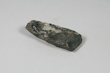 To'i Ma'a (Stone Adze)