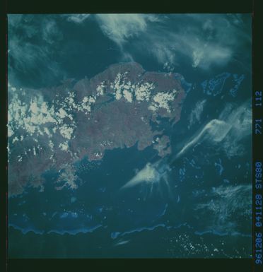 STS080-771-112 - STS-080 - Earth observations taken from Space Shuttle Columbia during STS-80 mission