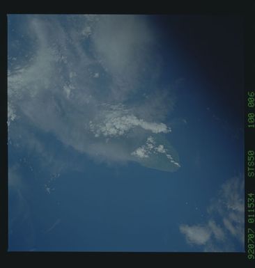 STS050-100-006 - STS-050 - STS-50 earth observations