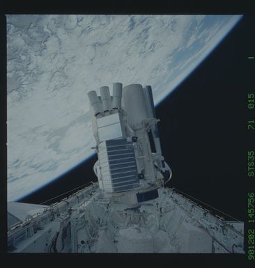 S35-71-069 - STS-035 - Earth observations taken during the STS-35 mission