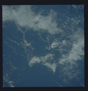 41B-31-1187 - STS-41B - Earth observations taken from shuttle orbiter Challenger STS-41B mission