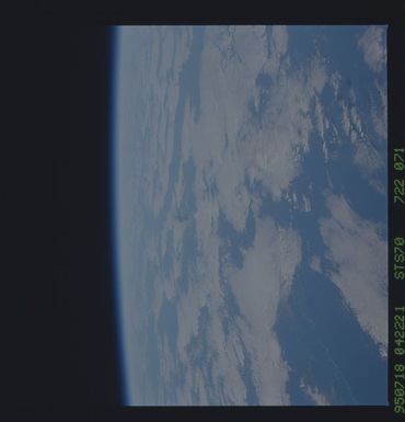 STS070-722-071 - STS-070 - Earth observations taken from shuttle orbiter Discovery on STS-70 mission