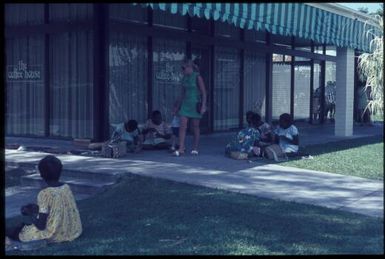 Pavement sellers : Rabaul, New Britain, Papua New Guinea, 1971 / Terence and Margaret Spencer