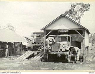 LAE, NEW GUINEA. 1944-09-28. THE TRANSPORT SECTION, 22ND WORKS COMPANY, ROYAL AUSTRALIAN ENGINEERS AT WORK