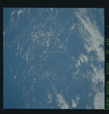 S39-85-049 - STS-039 - STS-39 earth observations