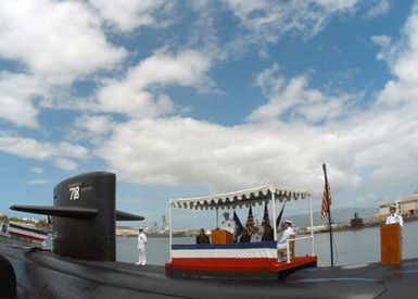 US Navy (USN) Commander of the US Seventh Fleet Vice Admiral (VADM) Jonathan Greenert, speaks during a farewell ceremony for the USN Los Angeles Class Attack Submarine USS HONOLULU (SSN 718). Attending is, Senator Daniel Inouye Democrat of Hawaii (HI), Lieutenant Governor James Aiona and Commander of the US Pacific Fleet, Admiral (ADM) Gary Roughead, join past and current crew members of HONOLULU to bid farewell to the nuclear powered attack submarine