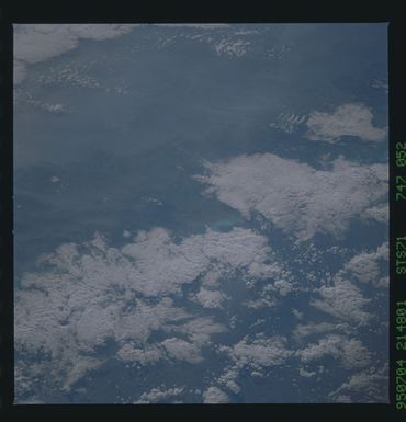 STS071-747-052 - STS-071 - Earth observations taken during STS-122