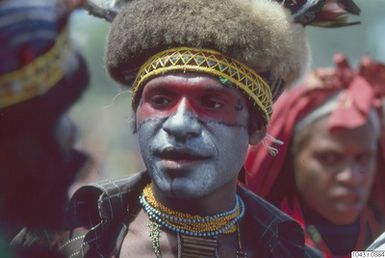 ["huvudbonad, man, porträtt, ansiktsmålning, fotografi, photograph"]