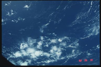 S04-23-121 - STS-004 - Earth Observations