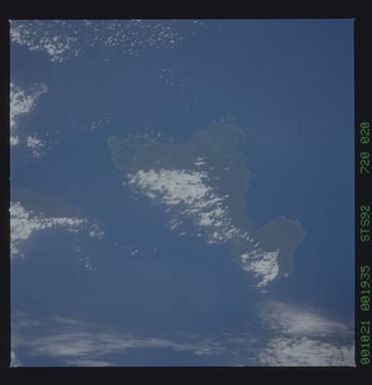 STS092-720-020 - STS-092 - STS-92 Earth observations