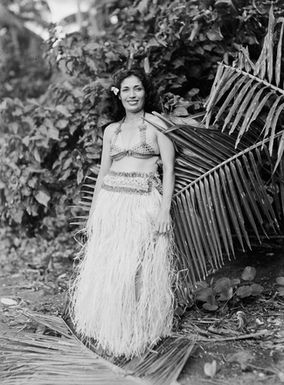 [Pacific Island woman portrait]