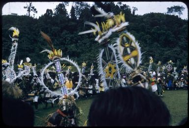 Finchafen [i.e. Finschhafen] natives at a sing-sing, between 1955 and 1960 / Tom Meigan