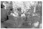 Women, Aitutaki, 01