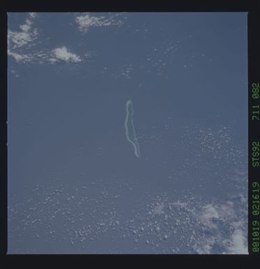 STS092-711-082 - STS-092 - STS-92 Earth observation views