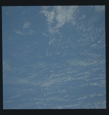S45-602-046 - STS-045 - STS-45 earth observations