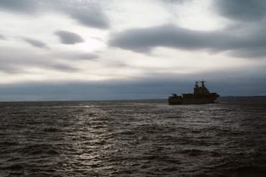 A starboard quarter view of the amphibious assault ship USS SAIPAN (LHA 2) off the coast of Larvik, Norway, during NATO Exercise NORTHERN WEDDING 86