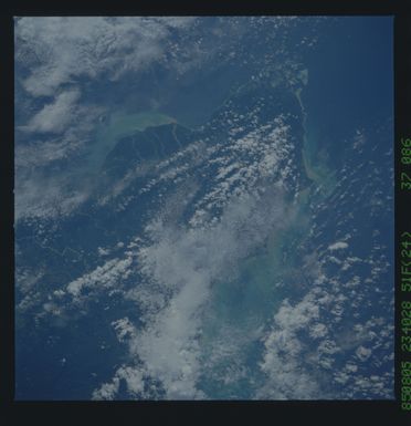 51F-37-086 - STS-51F - 51F earth observations