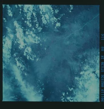 S38-88-116 - STS-038 - STS-38 earth observations