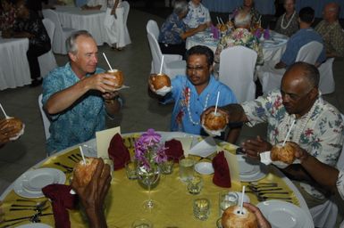 [Assignment: 48-DPA-SOI_K_Palau_6-7-9-07] Pacific Islands Tour: Visit of Secretary Dirk Kempthorne [and aides] to Palau Islands, Republic of Palau [48-DPA-SOI_K_Palau_6-7-9-07__DI13089.JPG]