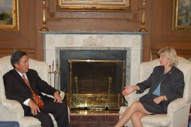 Secretary Gale Norton meeting with the Governor of Guam, Felix Camacho, left, at Department of Interior headquarters