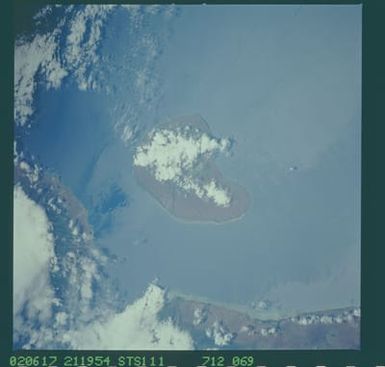 STS111-712-069 - STS-111 - Earth Observation from space taken during Mission STS-111 UF-2.