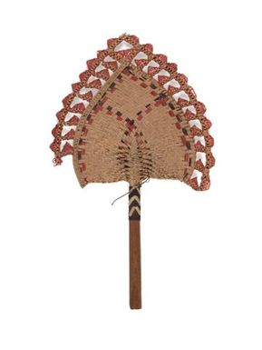 ili tea (fan with wooden handle)