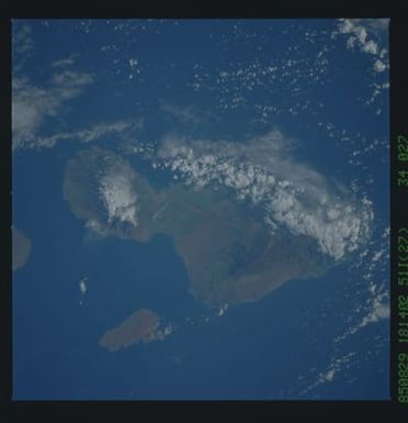 51I-34-027 - STS-51I - STS-51I earth observations