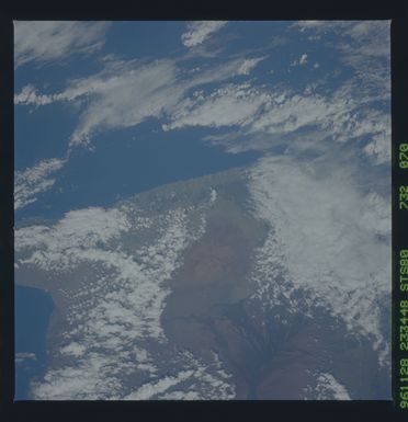 STS080-732-070 - STS-080 - Earth observations taken from Space Shuttle Columbia during STS-80 mission