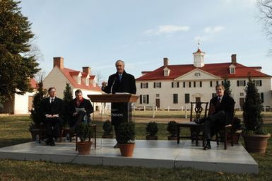 [Assignment: 48-DPA-01-12-09_SOI_K_Mt_Vernon] Visit of Secretary Dirk Kempthorne to Mount Vernon Estate and Gardens, Mount Vernon, Virginia, [for touring and announcement of the U.S. nomination of the George Washington home, along with the Papahanaumokuakea Marine National Monument in Hawaii, for inclusion on the United Nations Educational, Scientific, and Cultural Organization's (UNESCO's) World Heritage List. Joining Secretary Kempthorne for the announcement was James Rees, Executive Director of the Mount Vernon Estate and Gardens.] [48-DPA-01-12-09_SOI_K_Mt_Vernon_IOD_9413.JPG]